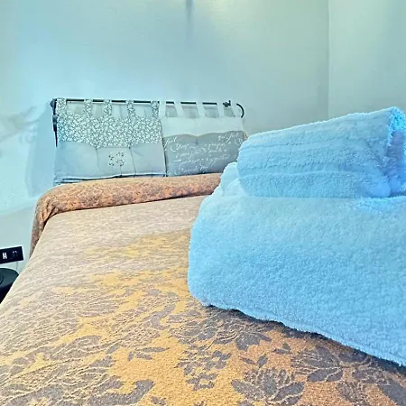 בית חווה Il Borgo Del Lupo Relax Family In Tuscany With Restaurant & Swimming Pool סרטאנו