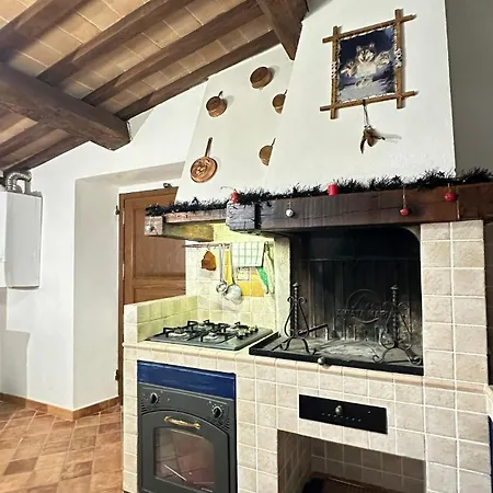 Il Borgo Del Lupo Relax Family In Tuscany With Restaurant & Swimming Pool בית חווה סרטאנו